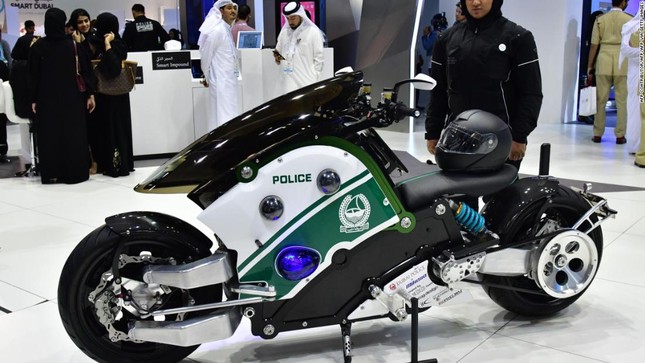 Đội xe cứu thương, xe cảnh sát 'sang chảnh' của Dubai ảnh 13
