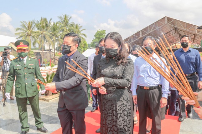 Bình Định: Truy điệu 60 liệt sĩ hy sinh tại đồi Xuân Sơn ảnh 4
