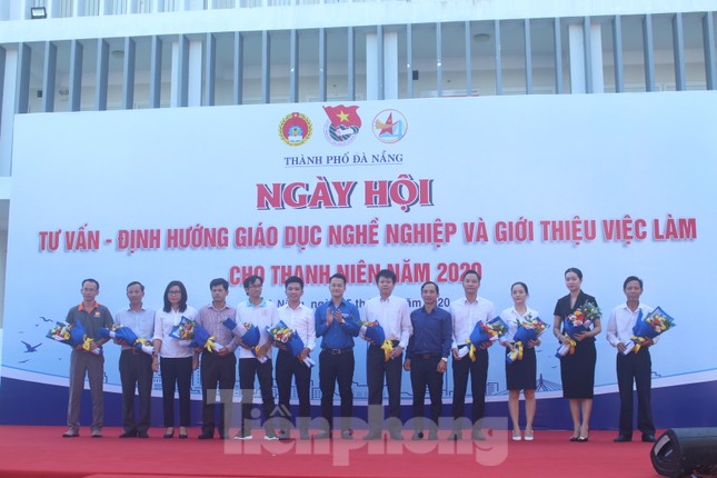 Ngày hội việc làm, hướng nghiệp cho 1000 học sinh, người lao động ảnh 3