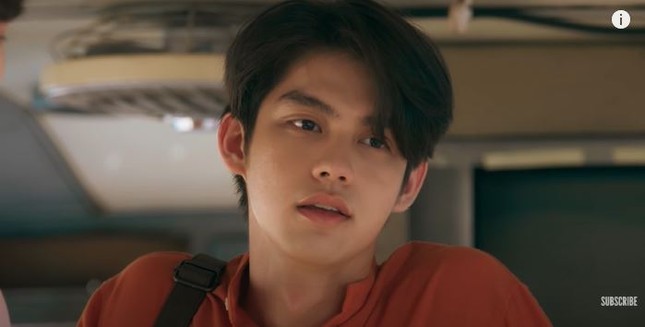 2gether The Series: Tine lần đầu biết ghen, Sarawat cứu người thương trong rừng ảnh 3