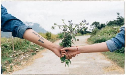 Cuộc thi viết Trà sữa cho tâm hồn: Cuộc đời ấy mà, cũng đơn giản như bát cơm ảnh 1