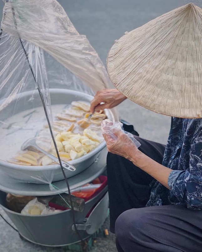 Giật mình nhận ra đường phố Sài Gòn sở hữu “kho tàng” các món bánh ăn xế "ngon nhức nách" ảnh 10