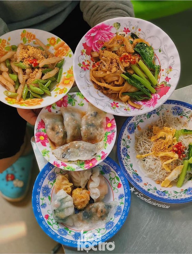 Hẹn hò Sài Gòn: Thực đơn ăn vặt chỉ từ 10K, ấm cái bụng mà giá lại mềm xèo! ảnh 7