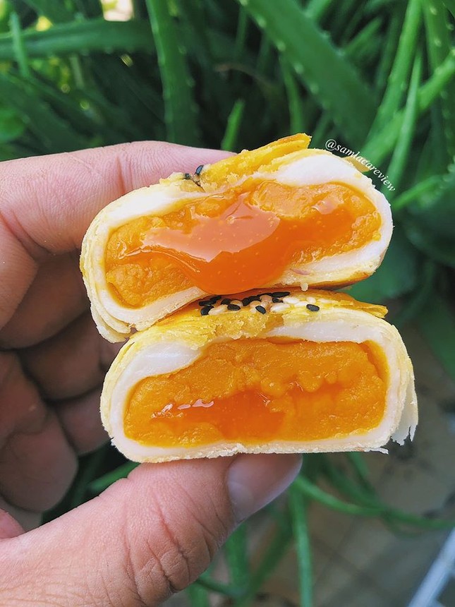 Hẹn hò Sài Gòn: Thiên đường các món bánh ăn vặt tí hon, no bụng nhưng không sợ ngán ảnh 2