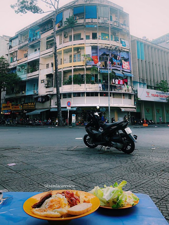 Hẹn hò Sài Gòn: Cơm và bún ngon thế này, không ăn hơi uổng đó bạn! ảnh 9