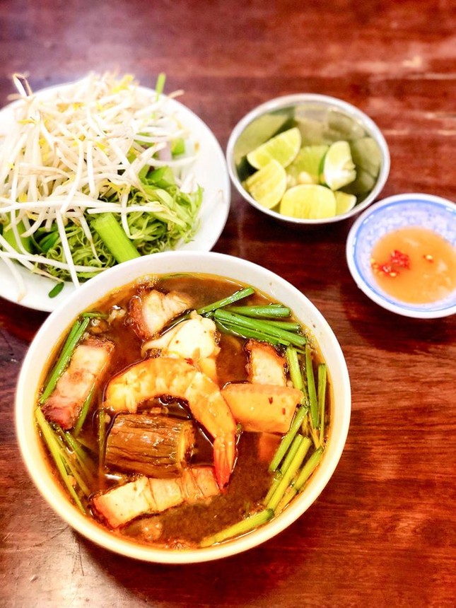 Bạn muốn thưởng thức những món ăn chuẩn vị Sài Gòn hay chuẩn vị Huế? ảnh 7
