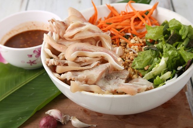 Bạn muốn thưởng thức những món ăn chuẩn vị Sài Gòn hay chuẩn vị Huế? ảnh 11