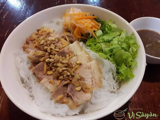 Bạn muốn thưởng thức những món ăn chuẩn vị Sài Gòn hay chuẩn vị Huế? ảnh 3