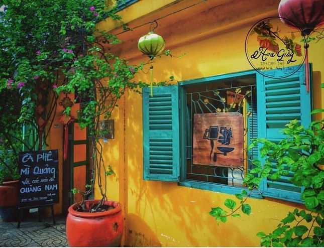 Cà phê vintage mô phỏng Hội An mộng mơ trong khu chung cư “sống ảo” nhất Sài Gòn ảnh 9