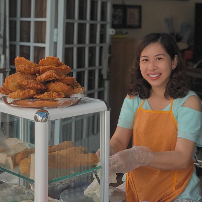 Thực đơn ăn sáng, ăn xế phủ phê: Bánh ướt, bánh cuốn ngon-bổ-rẻ và bún riêu đầy ắp topping ảnh 7