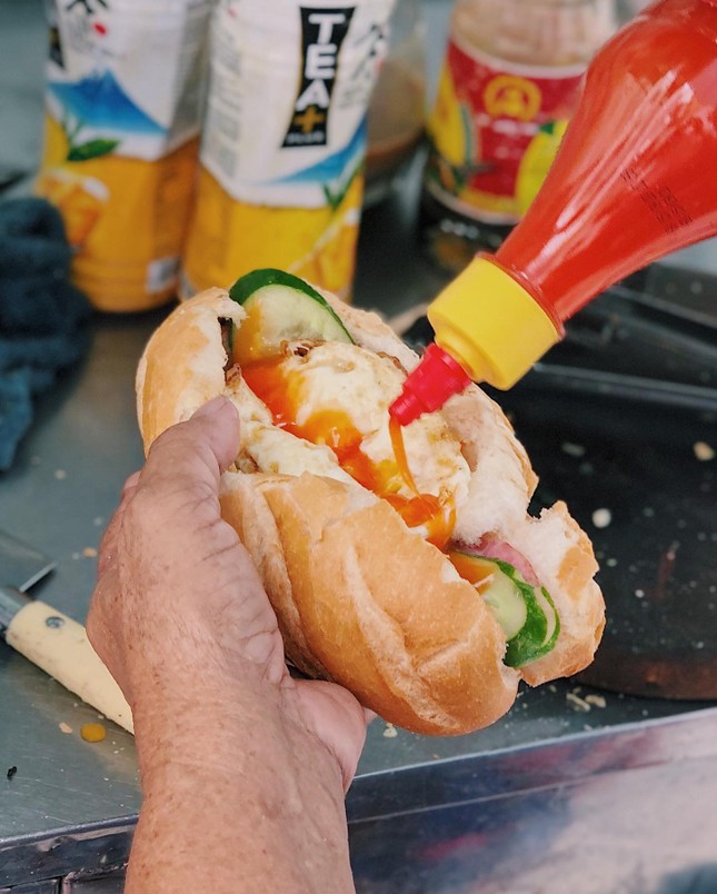Món ngon Sài Gòn: Bánh bèo ngon xỉu và bánh mì “ngủ gật” thấy là thương ảnh 6