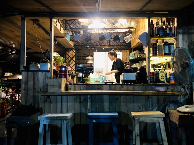 TP.HCM: Những tiệm cà phê vintage chất lừ dành cho hội mê thú cưng ảnh 10