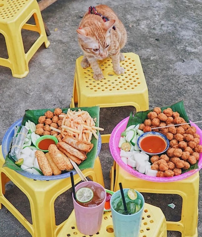 Khám phá những hàng quán quà vặt chuẩn vị Hà Nội "ăn bao nghiền" tại Sài Gòn ảnh 11