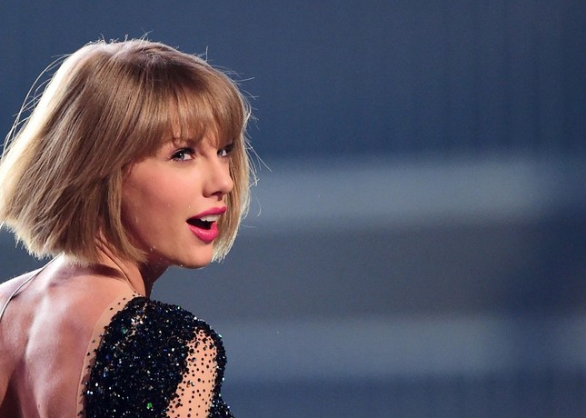 Trong thế giới fangirl: TayTay nắm tay đưa tôi đi qua tháng ngày khó khăn nhất đời mình ảnh 1