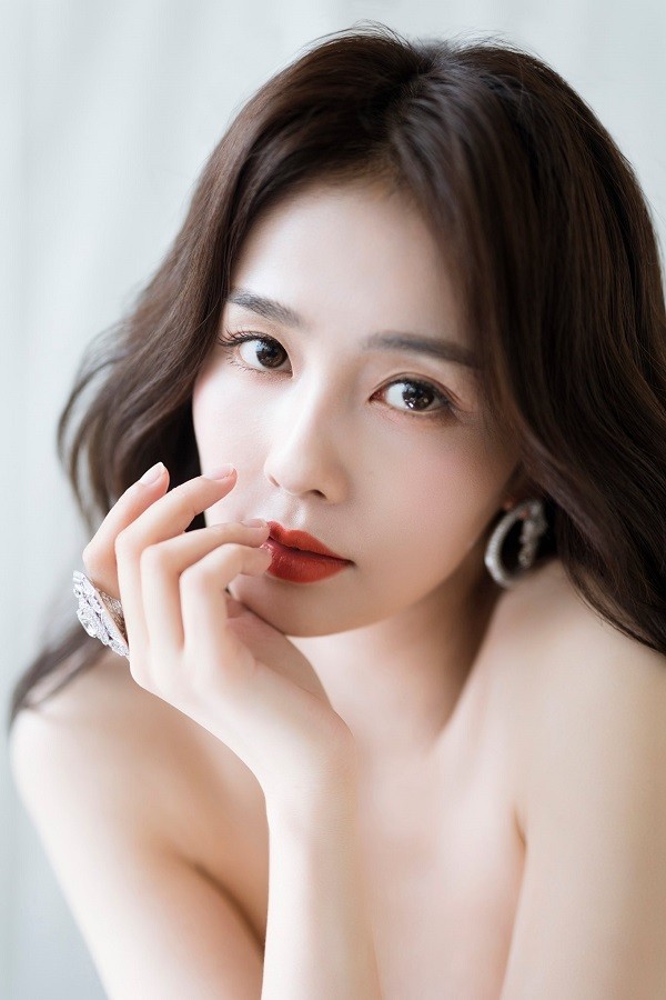 Tống Uy Long, Bạch Lộc, Triệu Lộ Tư: Dàn chính lẫn phụ “Phượng Tù Hoàng” đều đã nổi tiếng ảnh 17