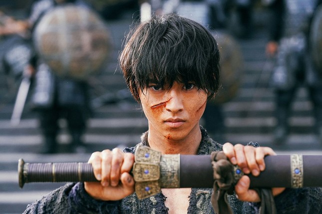 Yamazaki Kento và những phim phải xem: Không còn là hoàng tử học đường chỉ đẹp mà mặt đơ ảnh 22