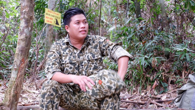 Cắm quân giữ rừng, ngăn 'vàng tặc' trở lại vườn quốc gia Sông Thanh ảnh 16