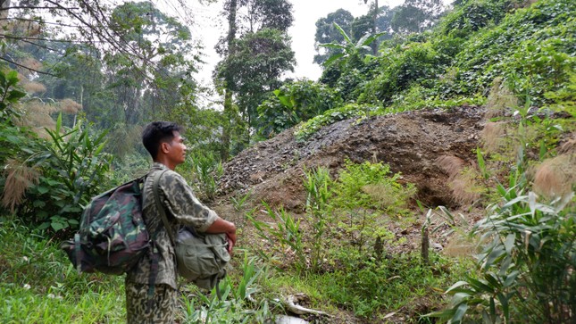 Cắm quân giữ rừng, ngăn 'vàng tặc' trở lại vườn quốc gia Sông Thanh ảnh 5