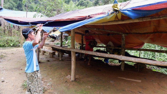 Cắm quân giữ rừng, ngăn 'vàng tặc' trở lại vườn quốc gia Sông Thanh ảnh 17