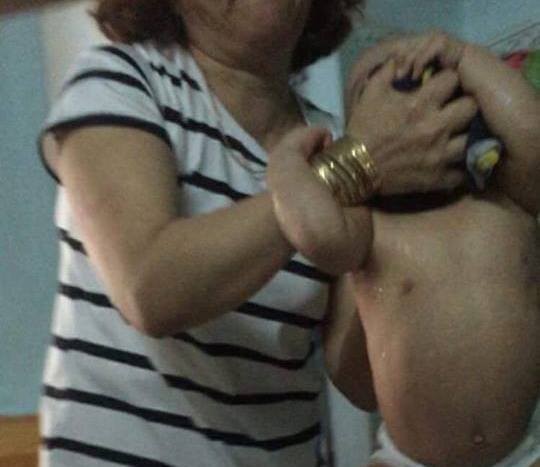 Vụ bạo hành trẻ ở Đà Nẵng: Đưa 14 bé mầm non đi kiểm tra sức khỏe ảnh 2