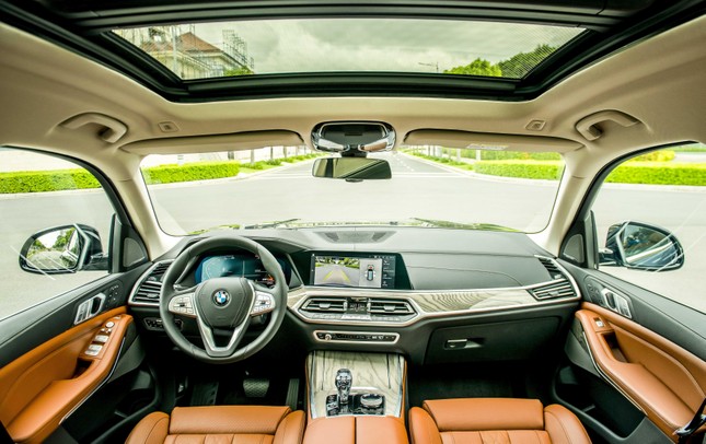 Giới thiệu xe BMW X7 tại Đà Nẵng ảnh 2