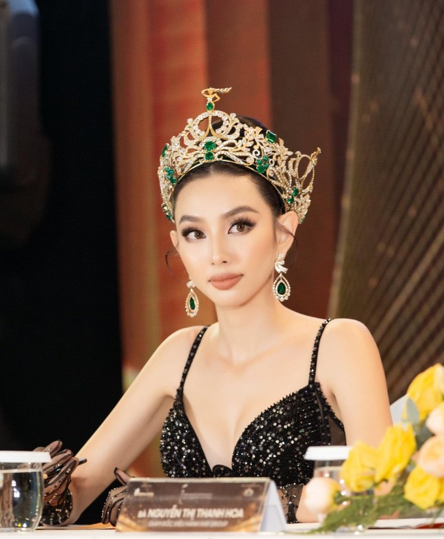 Thùy Tiên đẹp rực rỡ ở chung kết Miss Grand Malaysia nhưng khán giả phát hiện chi tiết lạ ảnh 6