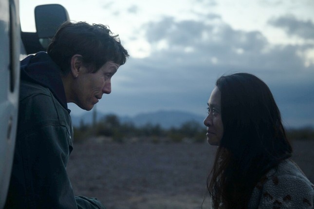 Chloé Zhao - Nữ đạo diễn châu Á được kỳ vọng làm nên lịch sử tại Hollywood ảnh 3