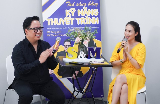Bỏ vào túi “rổ” kĩ năng thuyết trình từ MC Thanh Thảo Hugo và MC Tùng Leo ảnh 1
