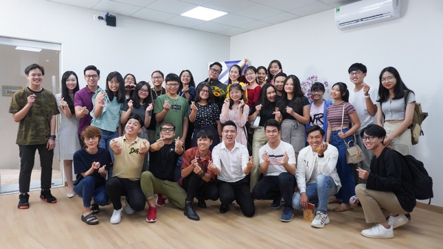Bỏ vào túi “rổ” kĩ năng thuyết trình từ MC Thanh Thảo Hugo và MC Tùng Leo ảnh 4