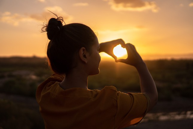 Ai cũng thích được làm người tích cực, nhưng nhỡ bạn thuộc nhóm tiêu cực thì sao ảnh 1
