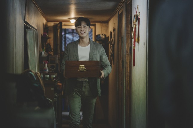 Bí mật nào giúp Park Seo Joon đóng phim nào “hot” phim đó? ảnh 4