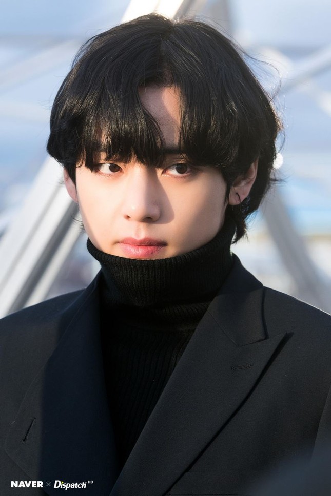 Nếu bạn từng bị bạn bè chơi xấu, đừng buồn vì đến V (BTS) cũng bị như vậy ảnh 1