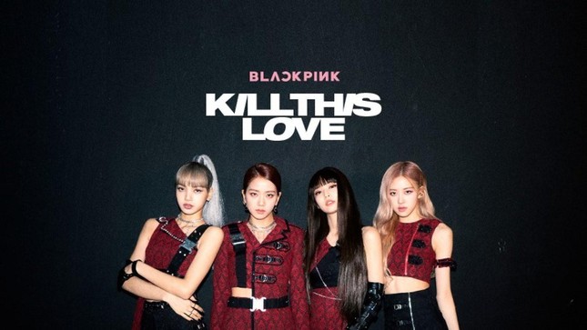 Chờ mãi không thấy album mới, Jennie (BLACK PINK) chuyển nghề thiết kế kính và bán kẹo ảnh 1