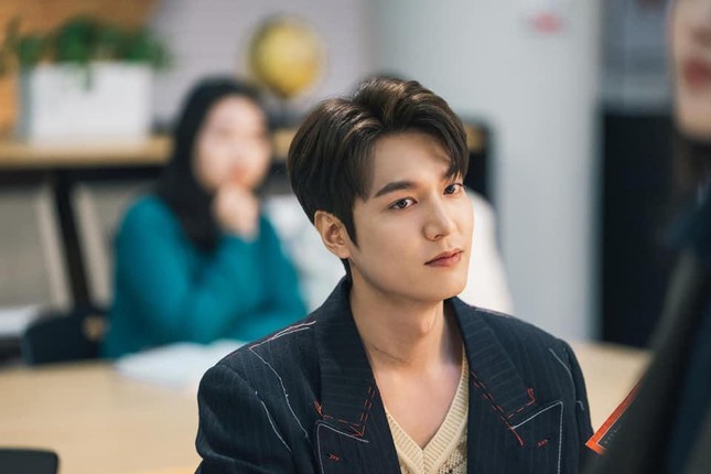Fan của Lee Min Ho tiếp tục đổ gục trước teaser và hình ảnh mới của “Quân Vương Bất Diệt” ảnh 7