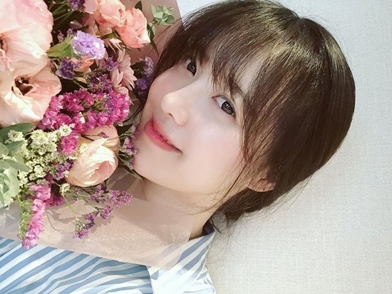 Sao Hàn 24H: Jeon Somi tái ngộ ba thành viên I.O.I, Apink kỷ niệm 9 năm debut ảnh 1