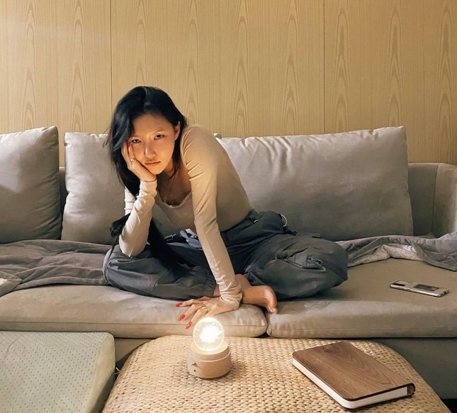 Sao Hàn 24H: Lisa BLACKPINK lập kỷ lục mới trên Instagram, Hwasa lần đầu hát nhạc phim ảnh 1
