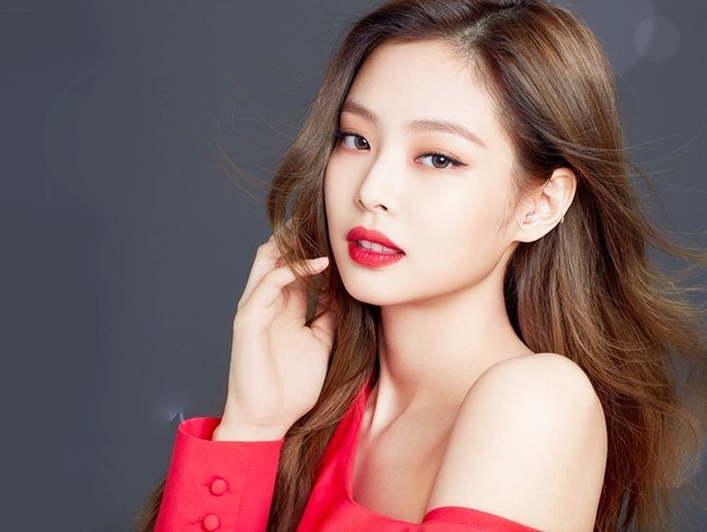 Nhìn lạnh lùng sang chảnh vậy thôi chứ Jennie chính là thánh nhút nhát của BLACKPINK ảnh 1
