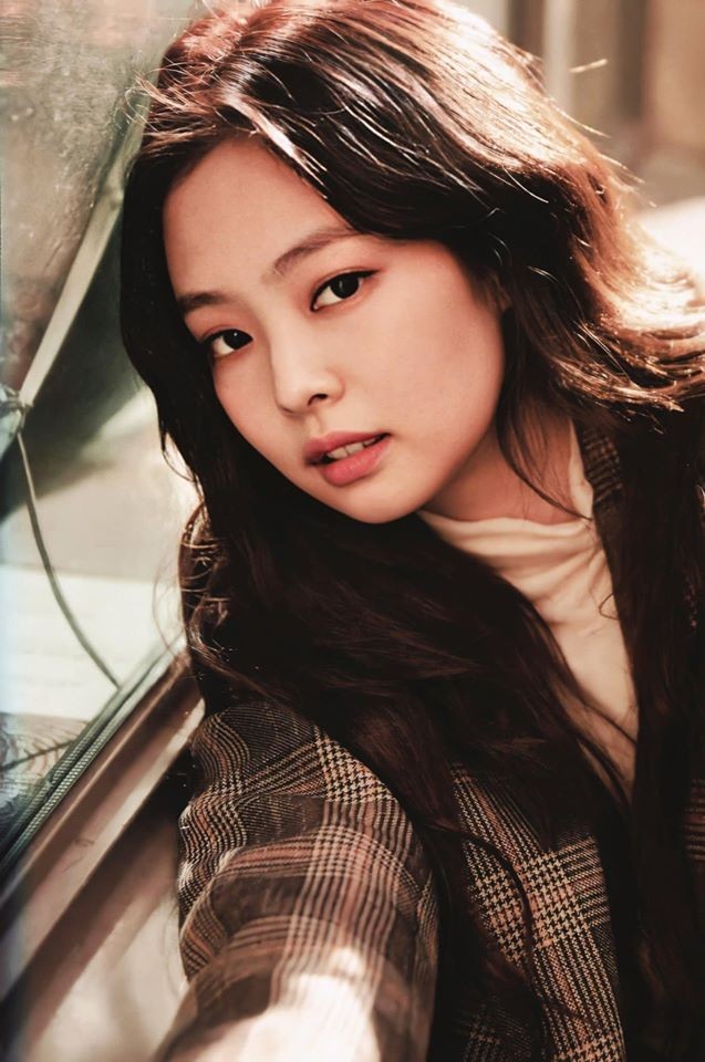 Đoán xem điểm gì trên khuôn mặt Jennie khiến con gái xứ Hàn ước ao nhất? ảnh 1