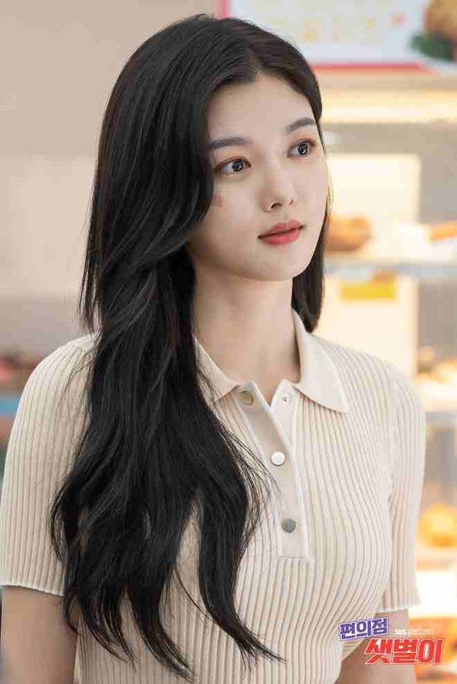 Kim Yoo Jung: Ấu thơ thành công nhưng đâu có ngờ trưởng thành thất bại? ảnh 4