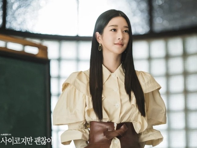 Cứ ngỡ tóc dài là chân ái, đâu có ngờ Seo Ye Ji tóc ngắn còn đẹp hơn nhiều ảnh 1