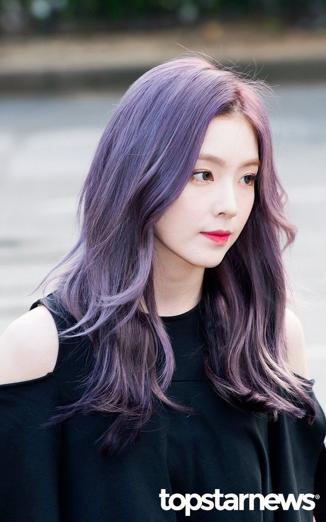 Màu tóc tím khói thần thánh của Rosé (BLACKPINK) lại khiến một nữ idol chịu không nổi ảnh 3