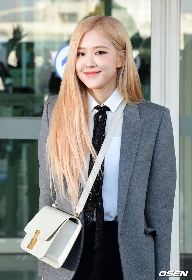 Những nữ idol phù hợp nhất với tóc vàng: Rosé (BLACKPINK) xuất sắc đứng đầu bảng ảnh 4