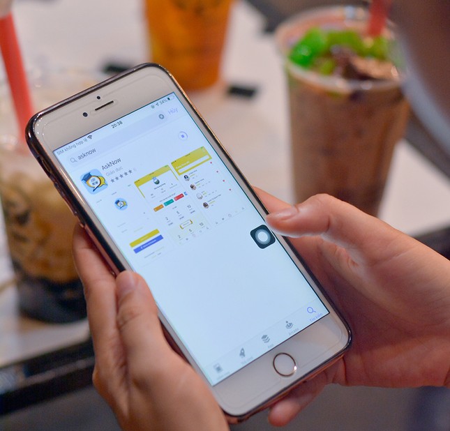 Nếu bạn không biết hỏi ai khi thắc mắc về bài vở, đã có AskNow lắng nghe và giải đáp ảnh 1