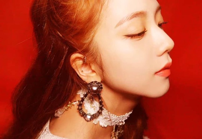 Đến chuyên gia thẩm mỹ cũng phải ngưỡng mộ những nữ idol có sống mũi đẹp đến không tưởng ảnh 9