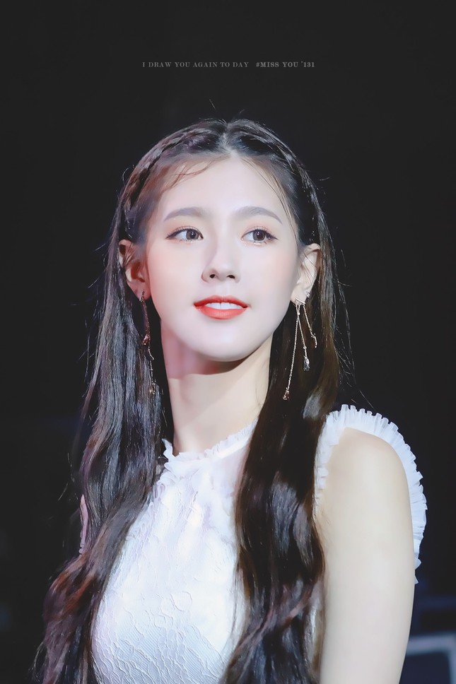 Thành viên hụt của BLACKPINK tự tin khoe mặt mộc cực xinh, liệu YG Ent có thấy nuối tiếc? ảnh 1