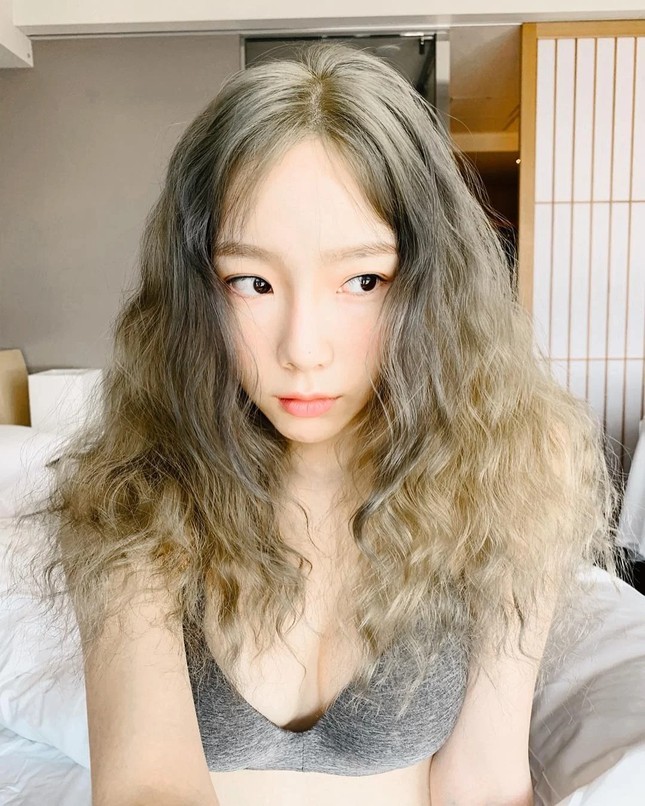 Cứ ngỡ BLACKPINK là cao thủ diện nội y nhưng vẫn không táo bạo bằng nữ idol đình đám này ảnh 7