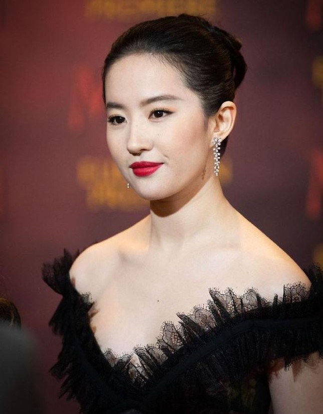 Đỉnh cao như Lưu Diệc Phi: Giảm cân là lấy lại nhan sắc lộng lẫy, thoát tục tựa tiên nữ ảnh 1
