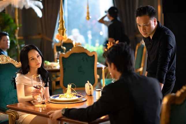 Bên cạnh đạo diễn Victor Vũ, “Thiên Thần Hộ Mệnh” còn có một ê-kíp cực đỉnh ảnh 1