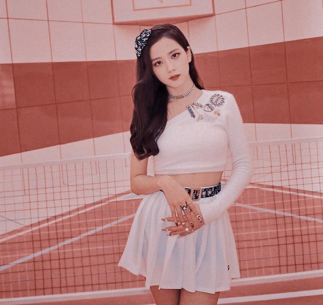 Váy cạp cao khoe eo thon như Seo Ye Ji đang thành "chân ái" của hàng loạt sao châu Á ảnh 7