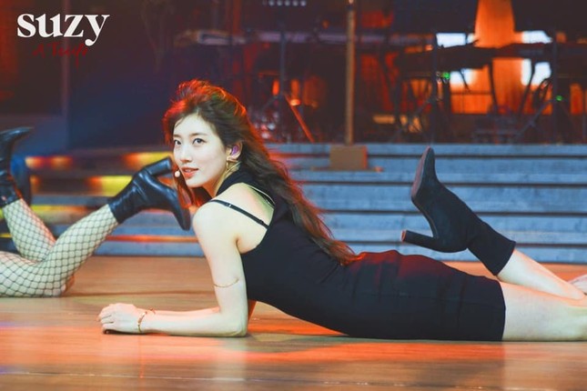 Không ngờ Suzy lại mắc phải lỗi trang phục cơ bản này trong show diễn quan trọng ảnh 1